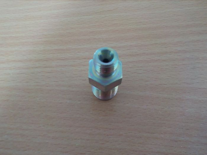 Hrdlo - šroubení vstřikovacích trubek Z5211-7745