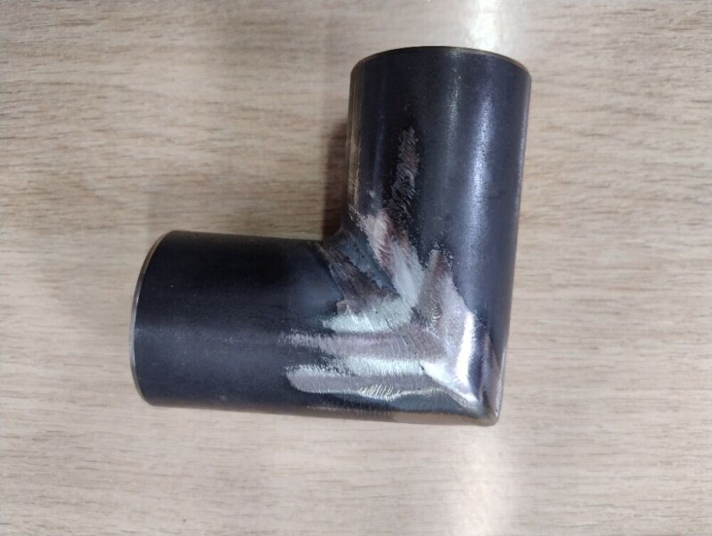 Koleno chladiče kovové 