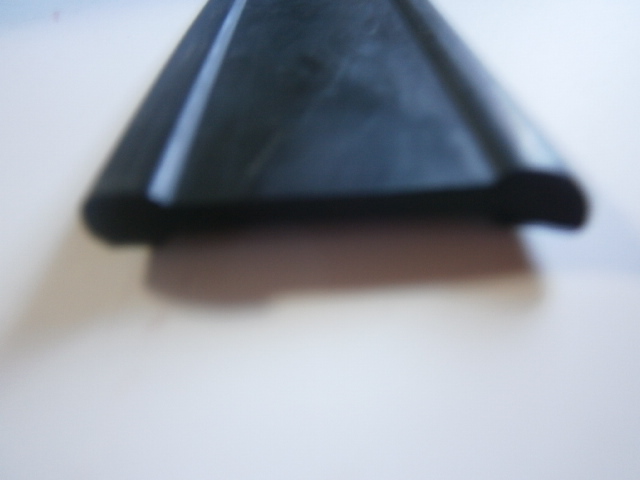 Těsnění pod kabinu - metráž