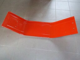 Blatník přední pravý - hnací náprava