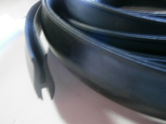 Těsnění blatníku - metráž