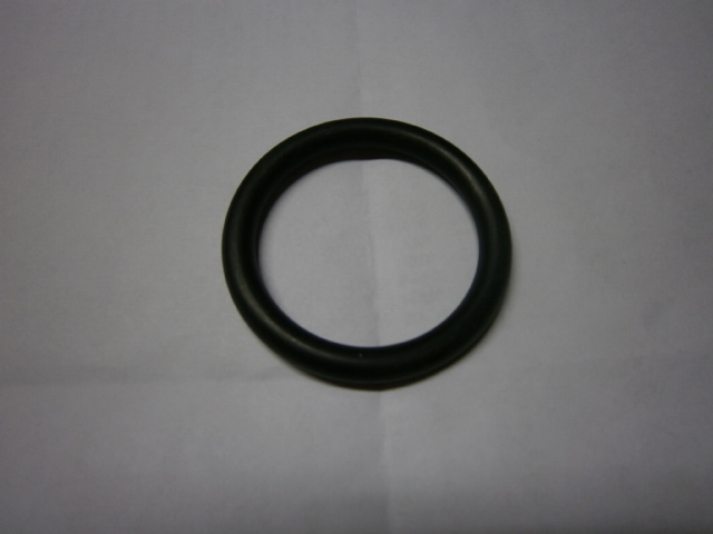 Těsnicí kroužek pravého ozubeného hřídele diferenciálu