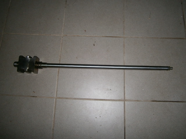 Matice řízení s tyčí volantu