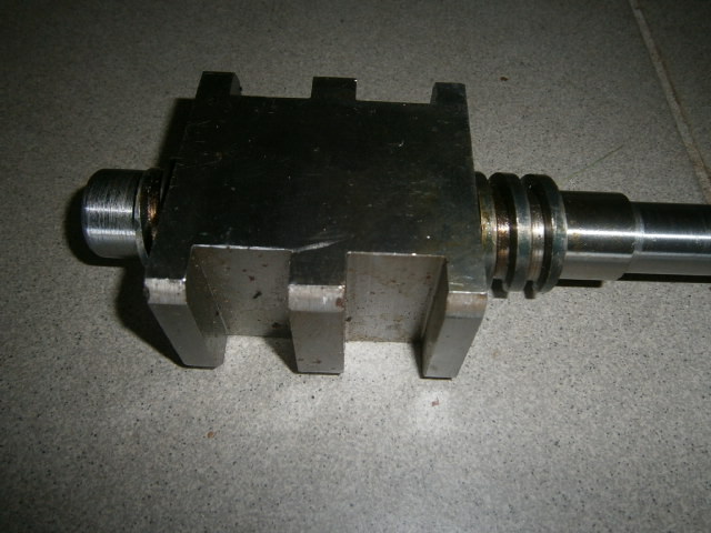 Matice řízení s tyčí volantu