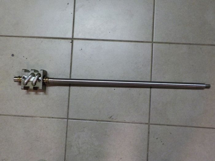 Matice řízení s kuličkami a tyčí volantu