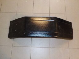 Blatník přední pravý plastový - hnací náprava