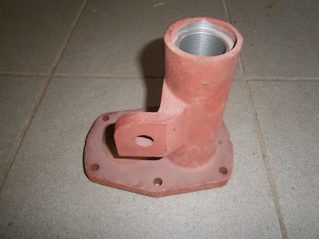 Pouzdro hřídele řízení