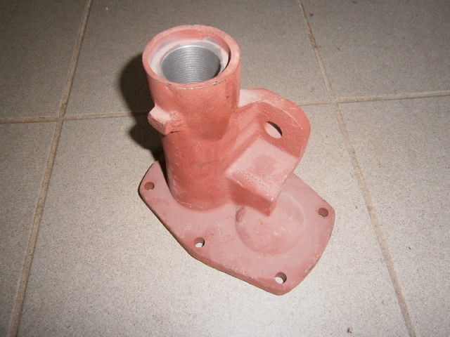 Pouzdro hřídele řízení