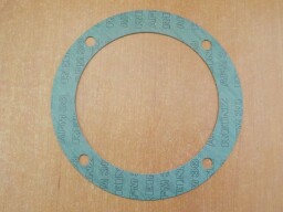 Těsnění víka pouzdra zadní osy