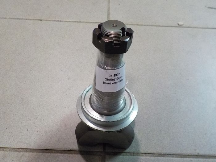 Otočný čep s kroužkem