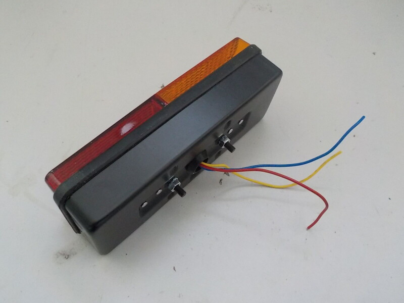 Světlo zadní kovové levé