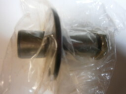 Čep horního vloženého kola