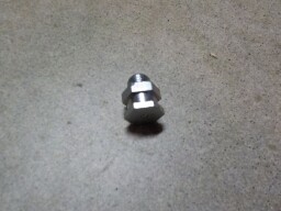 Maznička M10x1 nasouvací