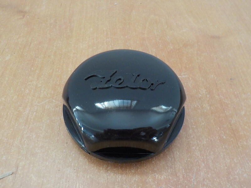 Závěrná matice náboje