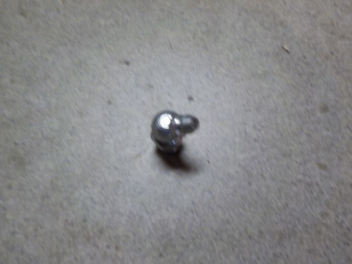 Maznička M10x1 napichovací 45 stupňů