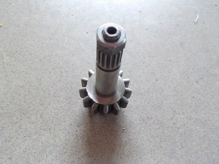 Ozubené kolo čerpadla s hřídelí
