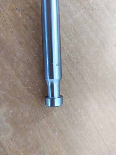 Výfukový ventil český