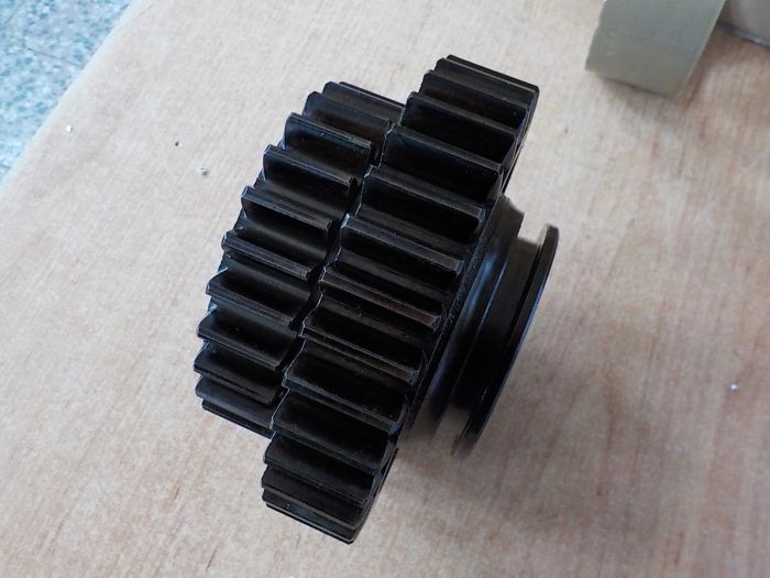 Přesuvné kolo 2. a 3. rychlosti