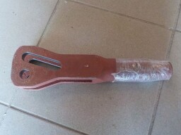 Vzpěra levého táhla hydrauliky