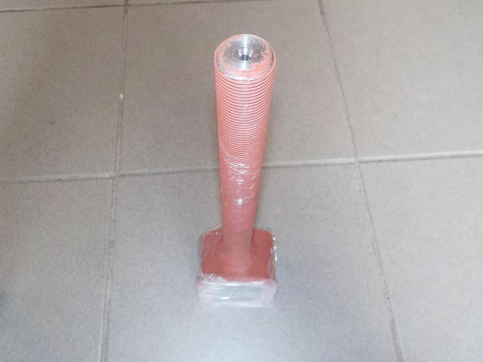 Šroub vzpěry levého táhla hydrauliky