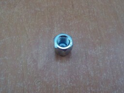 Matice víka (krytu) ventilu M8 