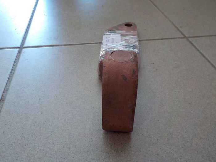 Konzola spodního táhla hydrauliky - levá