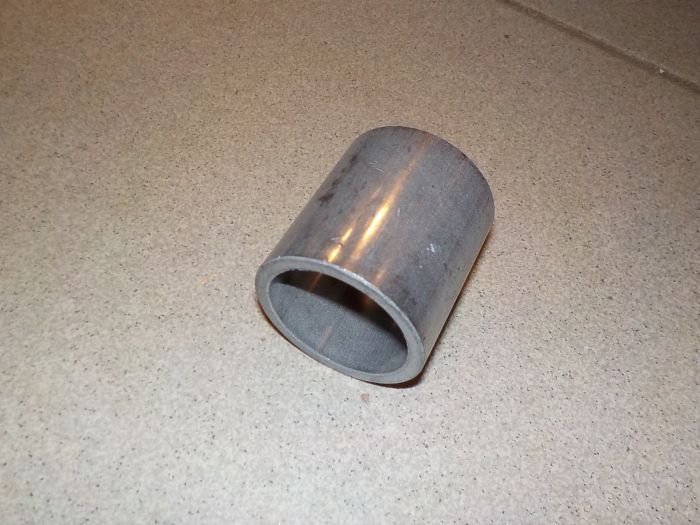 Pouzdro torzní trubky