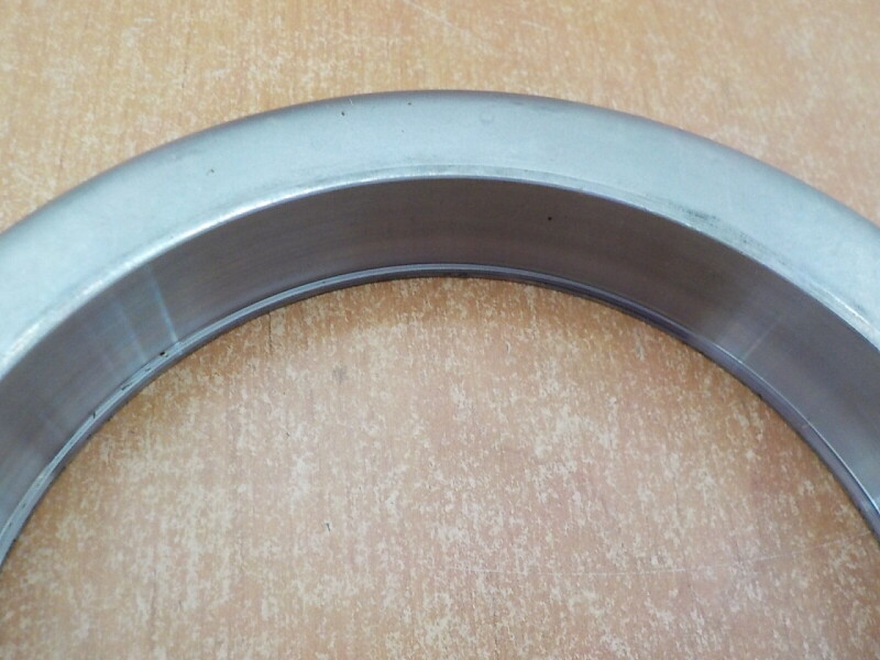 Odstřikovací kroužek zadního víka