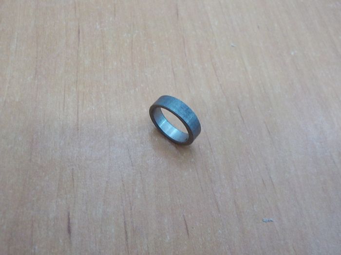 Distanční kroužek páky ovládání hydrauliky