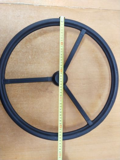 Volant tříramenný