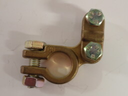 Bateriová svorka mosaz - oko 17 mm