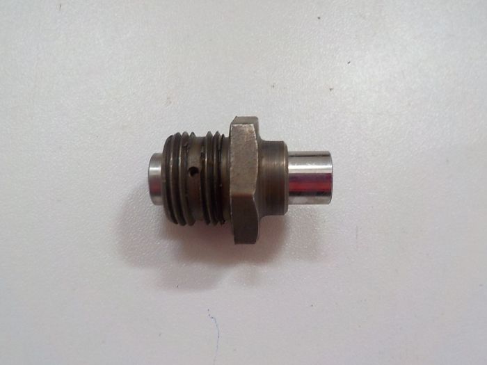 Čep dopravního čerpadla