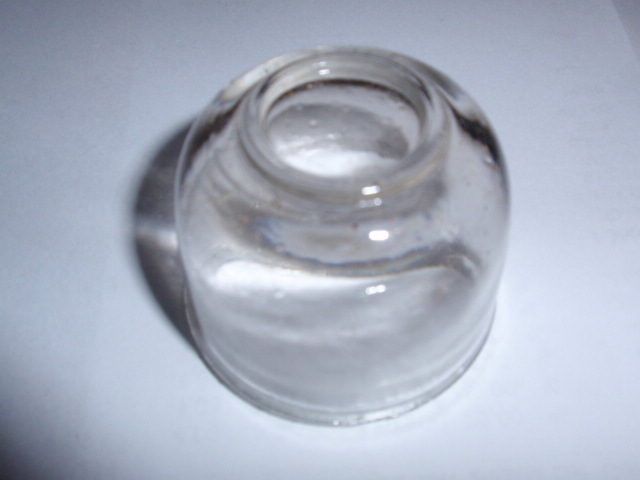 Sklenička čističe paliva