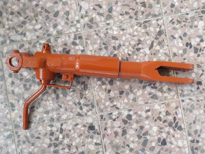 Pravá vzpěra s regulací