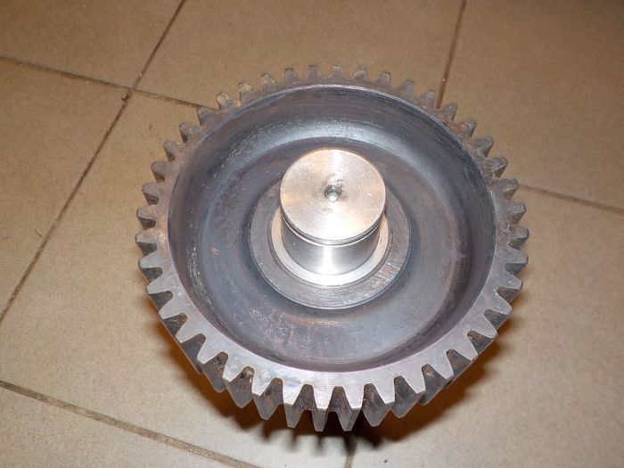 Poloosa s ozubeným kolem 42 zubů