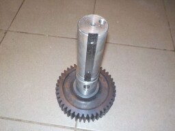 Poloosa s ozubeným kolem 42 zubů