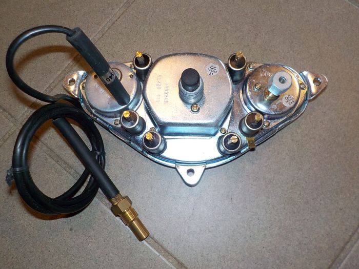 Sdružený panel přístrojové desky