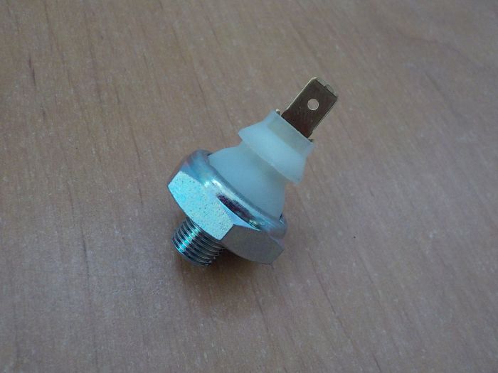 Olejový tlakový spínač M10x1