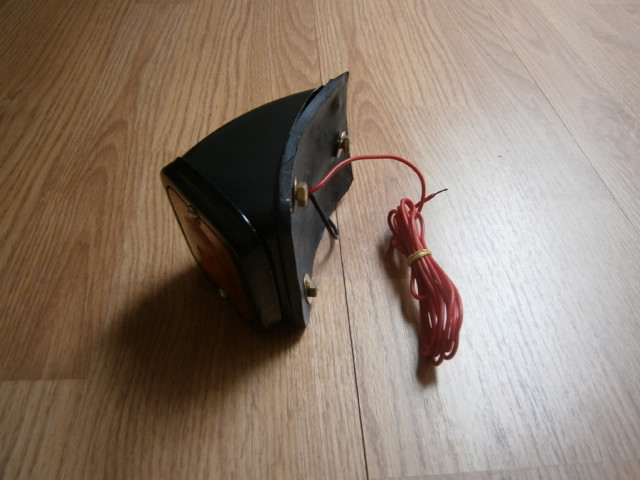 Přední ukazatel směru