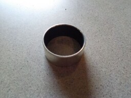 Pouzdro svislého čepu kovové horní kratší