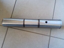 Středový čep plný kalený