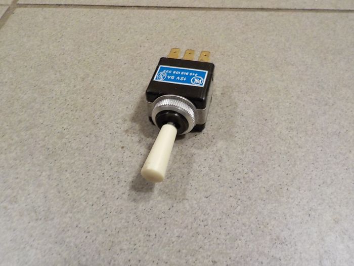 Páčkový přepínač směrových světel