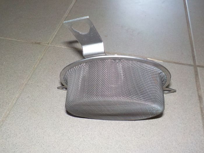 Sací koš mazacího systému 