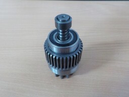 Volnoběžka s pastorkem pro starter s převodovkou