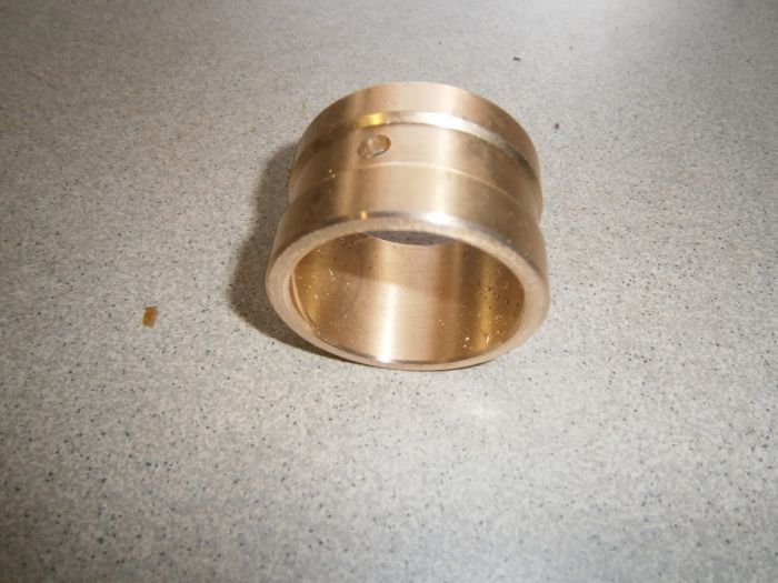 Pouzdro středového čepu přední nápravy 40x48x30 