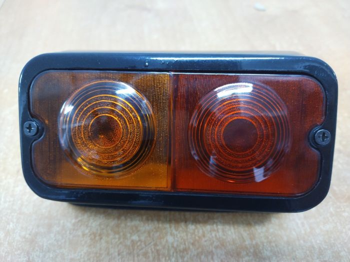 Světlo zadní levé kovové s osvětlením SPZ