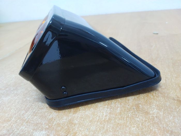 Světlo zadní levé kovové s osvětlením SPZ