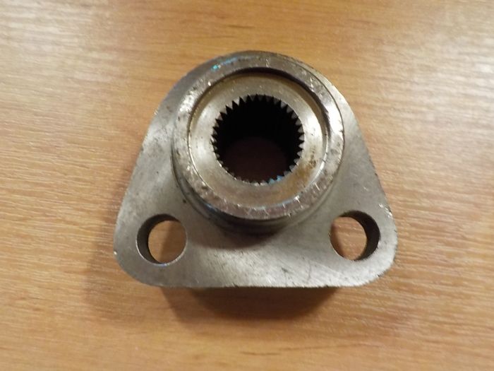 Náboj - pouzdro torzní tyče 