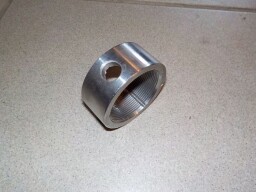 Středová matice svislého čepu