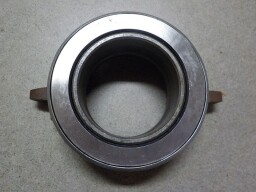 Vysouvací ložisko spojky s objímkou